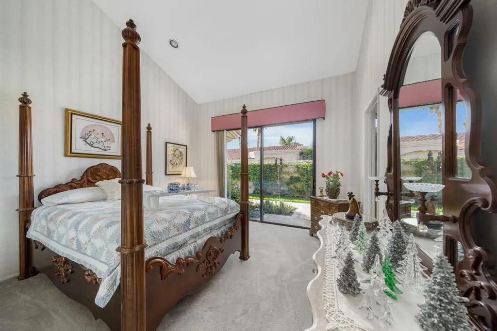 55053 Southern Hills, La Quinta, California 92253 home-pic-23